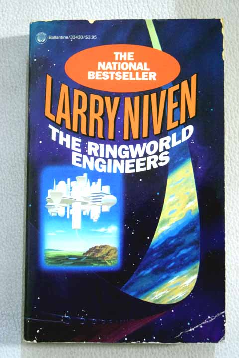 The ringworld engineers / Larry Niven