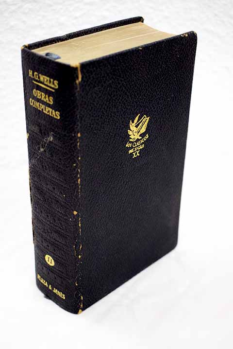 Obras completas Tomo II Los hombres dioses El amor y Mr Lewisham Doce historias y un sueo Kipps En los das del cometa Ana Vernica / H G Wells