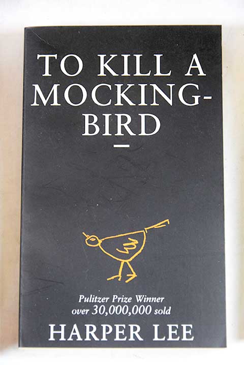 To kill a mockingbird / Harper Lee