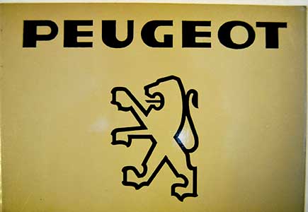 Tutta la storia della Peugeot Toda la historia de Peugeot